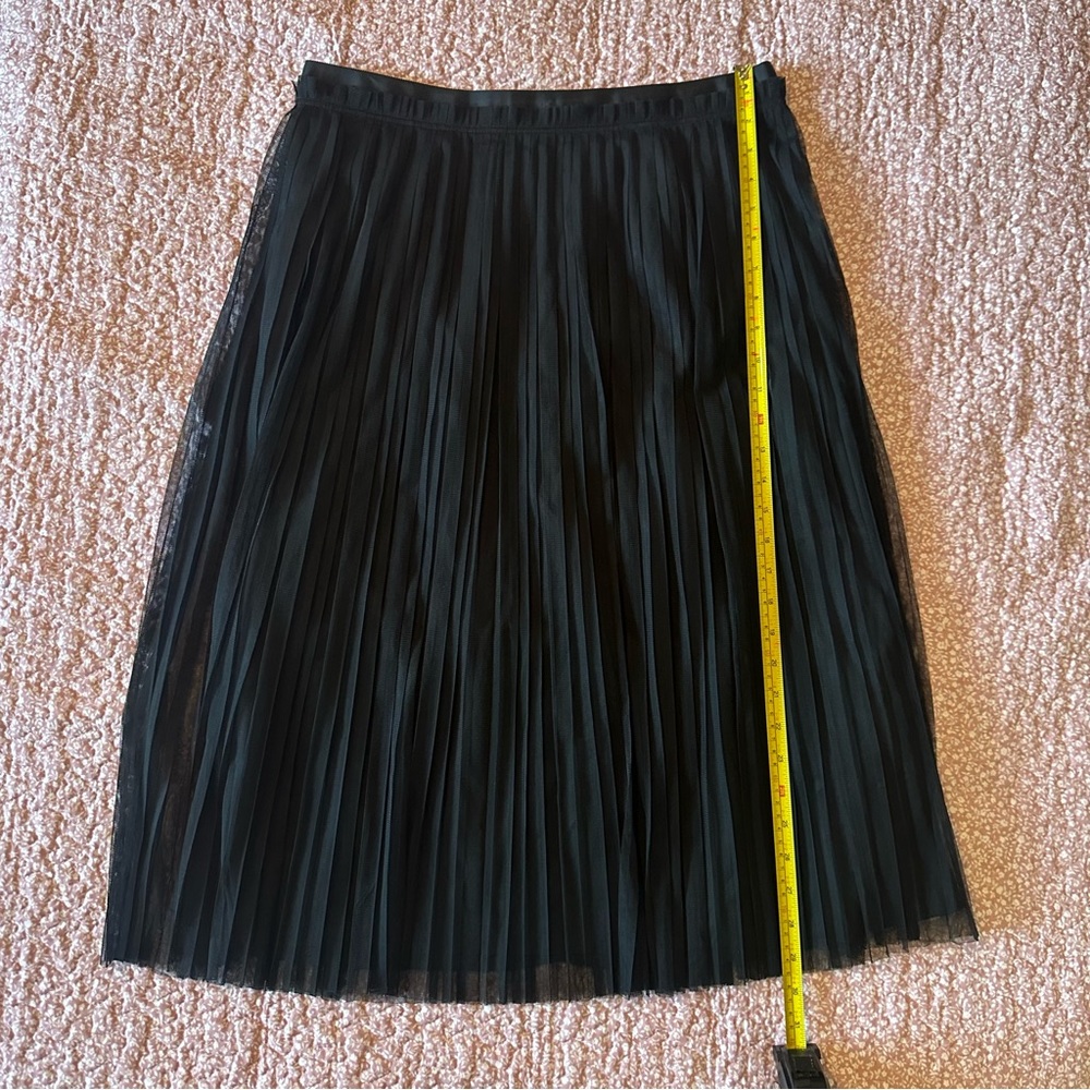 Banana Republic Elegant Black Pleated Maxi Skirt